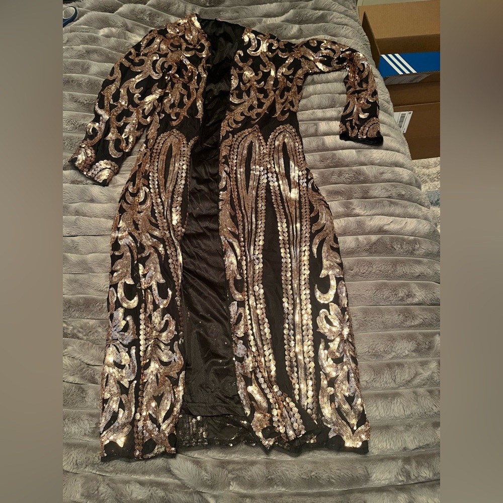 NEW Kancy Kole black and gold sequin duster. Women’s large